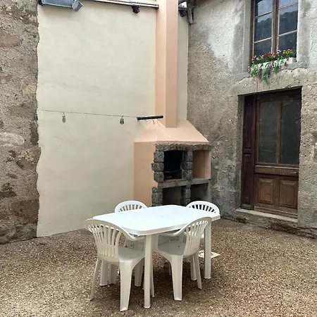 In At Maison Cache Rose Appartement Chabanais